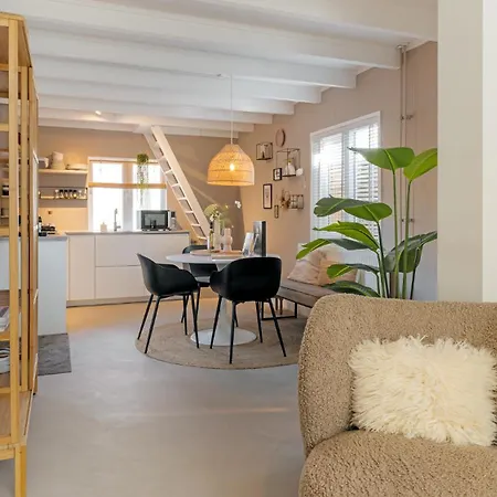 Casa De La Pelt בית נופש *